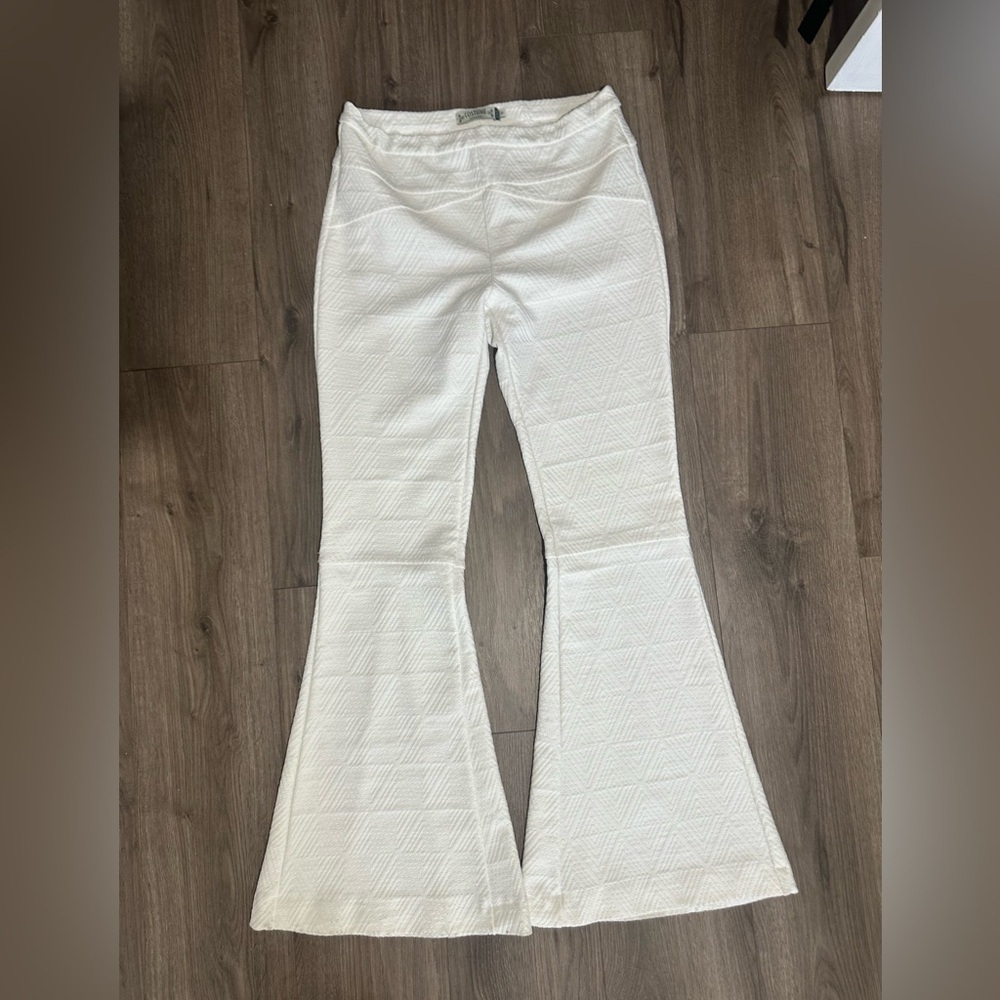 White Textured Boot-Cut Bell Bottom Flare Pants with Subtle Pattern - Picture 2 of 15